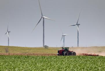 america-farming-windmills-jobs